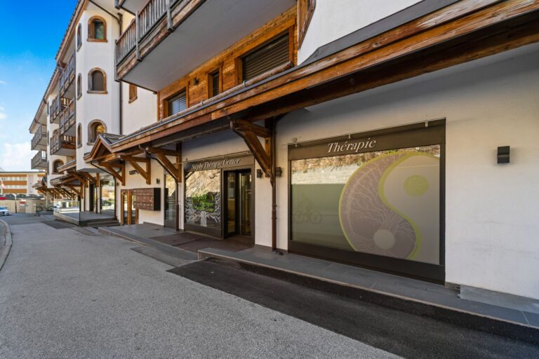 Locaux-commerciaux-Crans-Montana-AtticaCransIris1-5617765