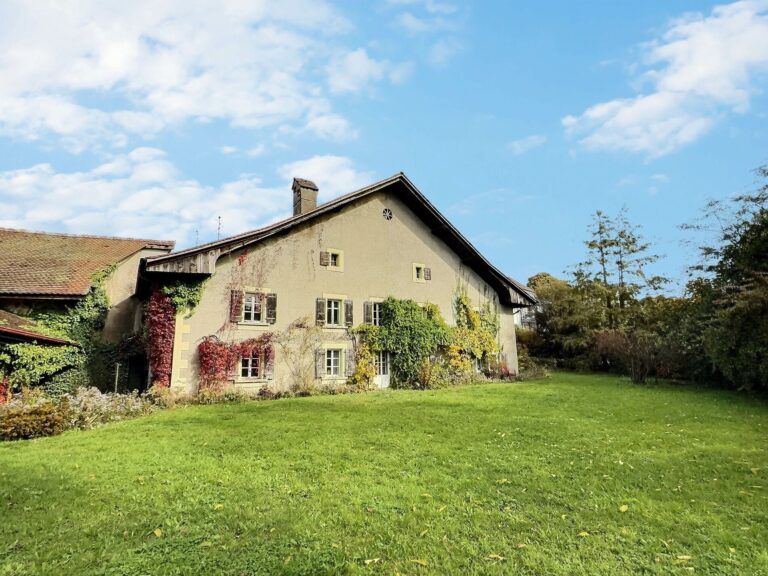 Maisons-Le-Mont-sur-Lausanne-AtticaLemontmaison-5843068