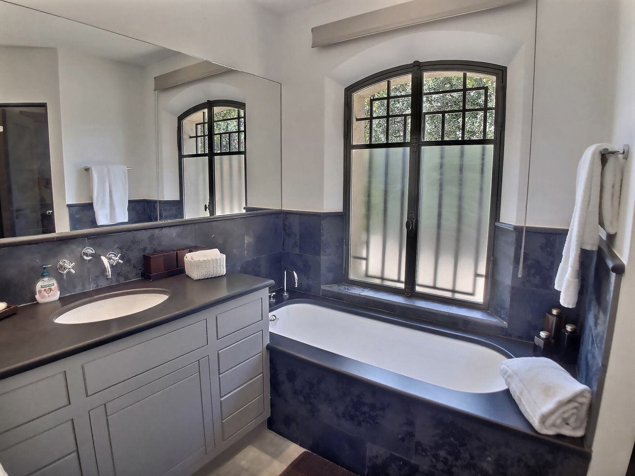 Maison de charme avec vue imprenable sur la mer à Ramatuelle - Vue 14