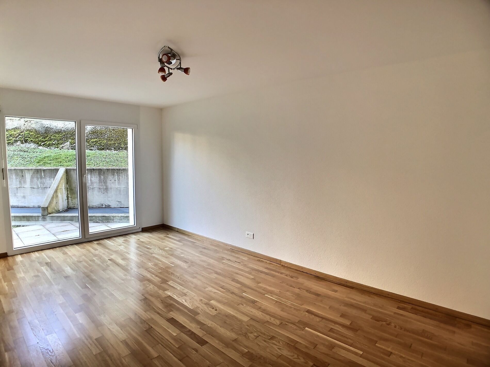 Bright and spacious apartment with terraces and gardens - Vue 6