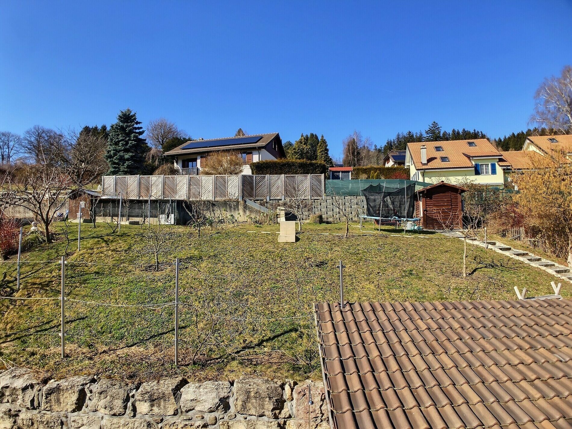 Contemporary and spacious semi-detached villa - Vue 8