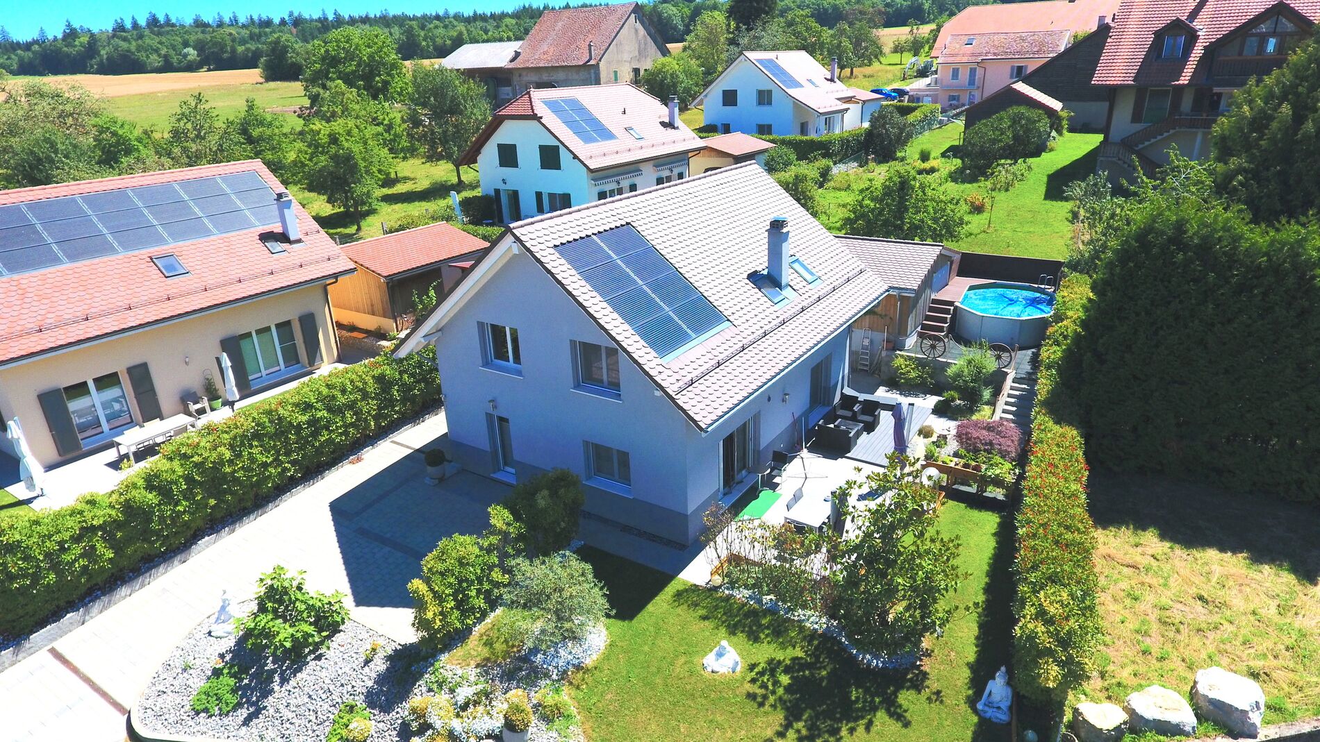 Large contemporary detached house - Vue 2