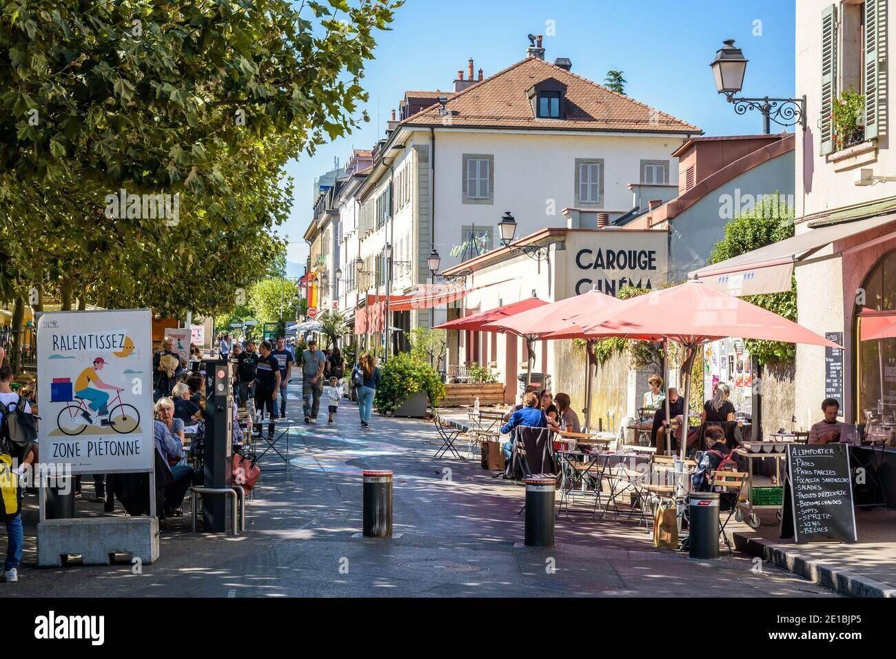In the heart of Carouge – Small mixed-use building - Vue 2