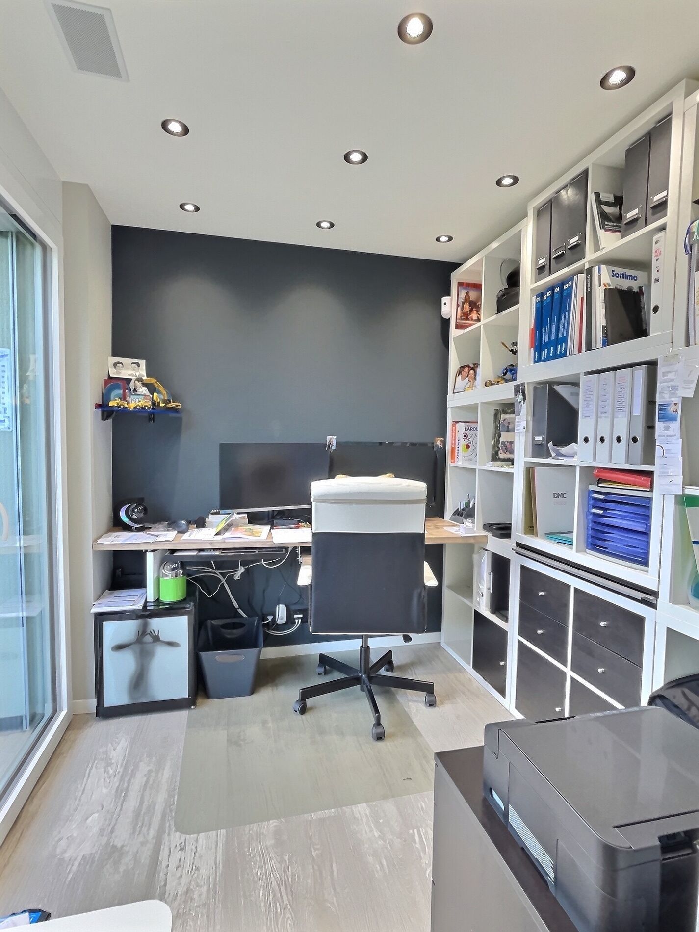 Bright, modern apartment surrounded by a garden - Vue 7