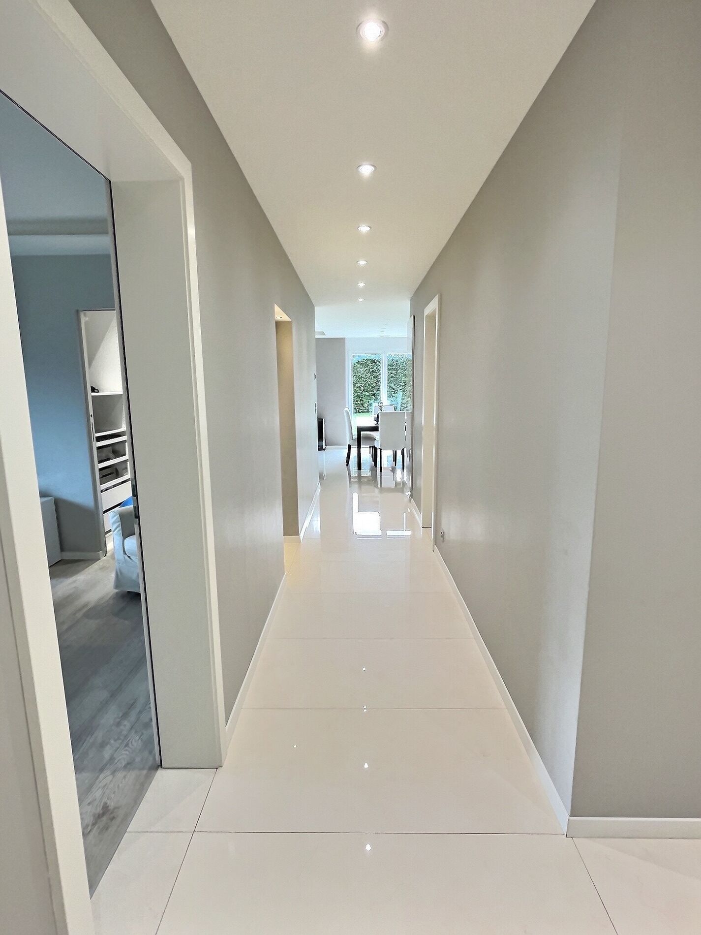 Bright, modern apartment surrounded by a garden - Vue 5