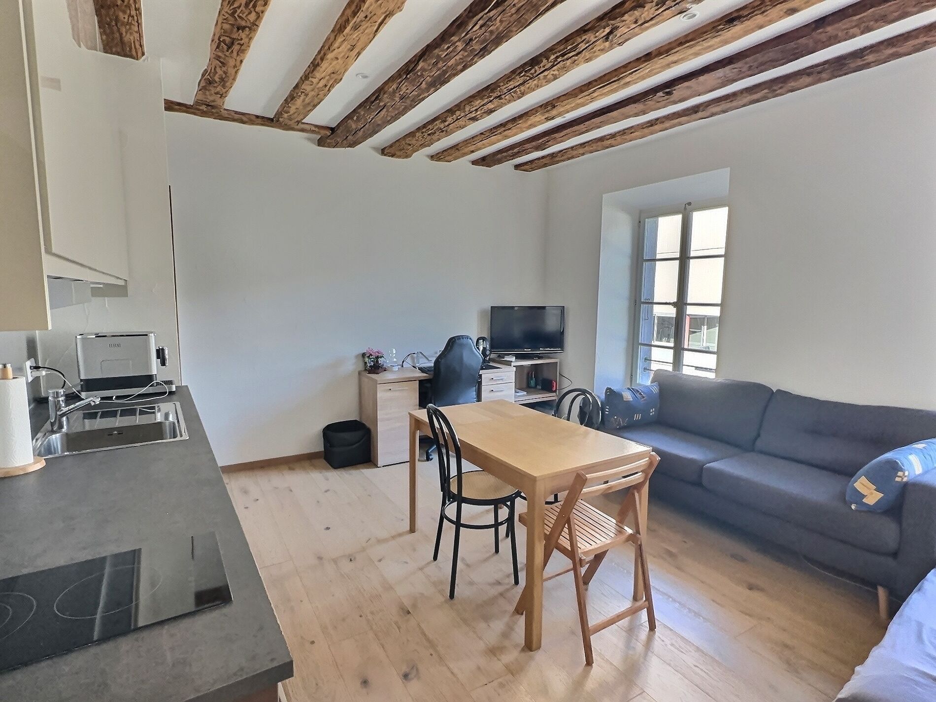 Fully renovated studio in the old town - Vue 3