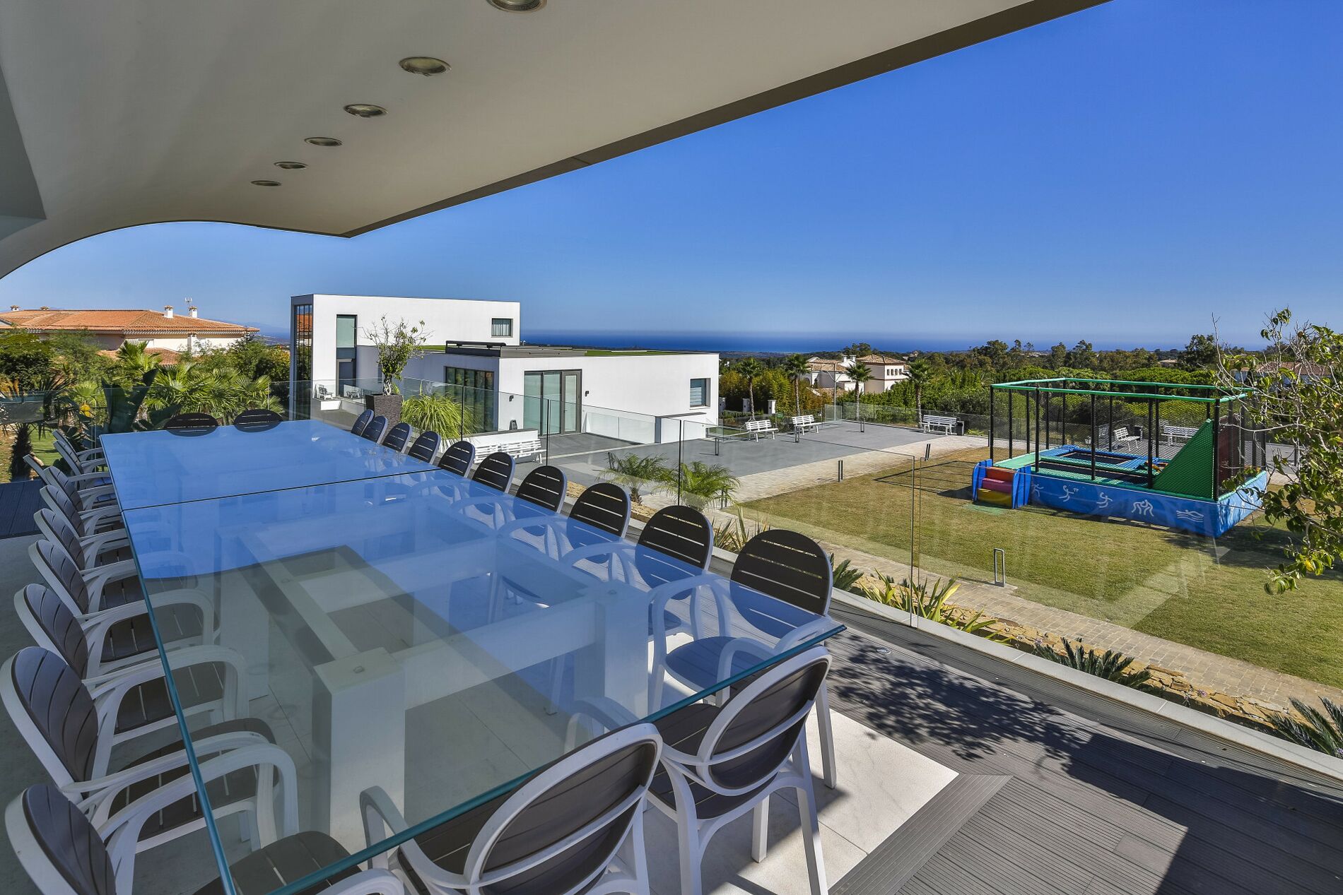 Luxury property with six dwellings - Vue 13