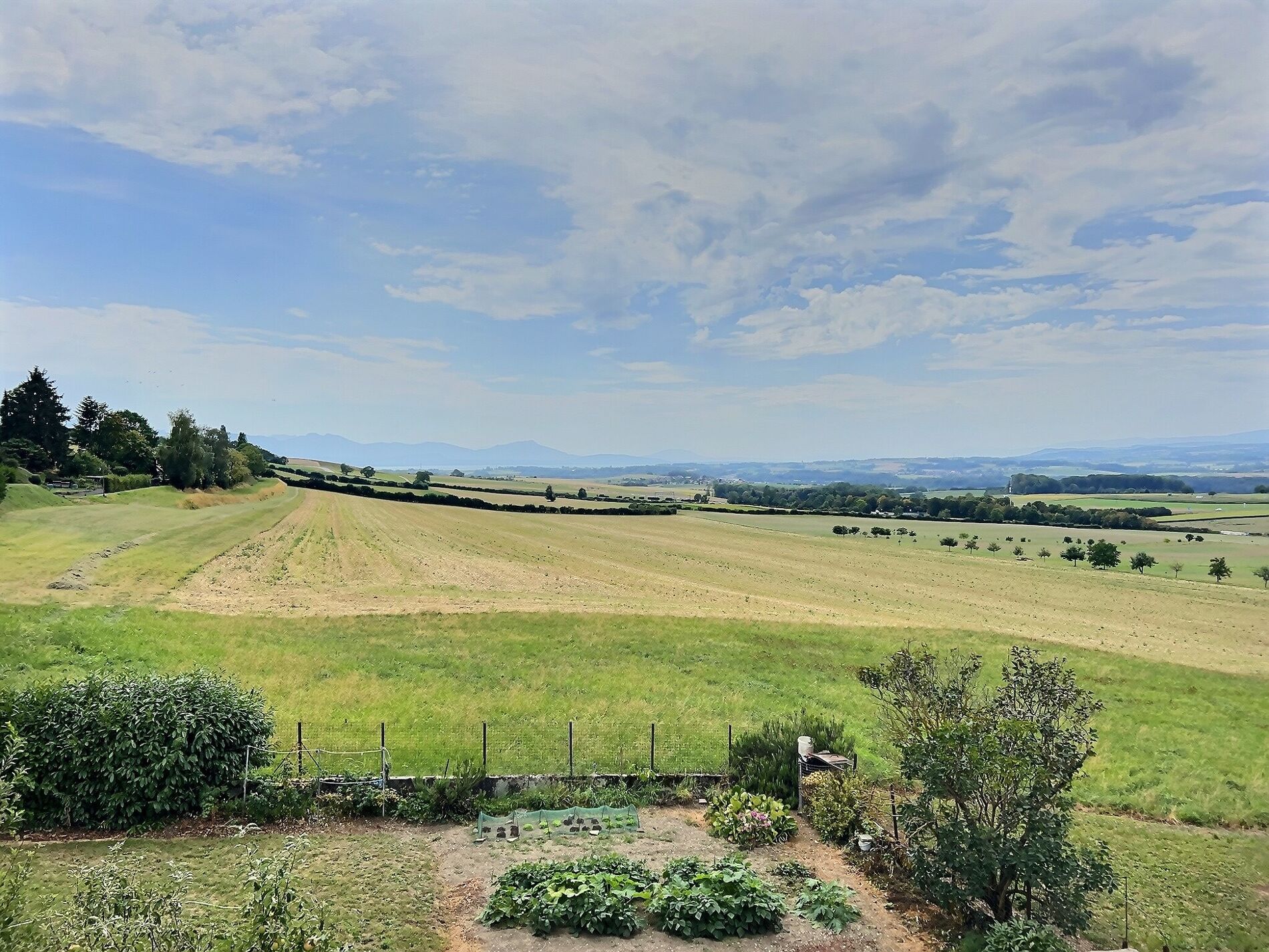 Beautiful apartment with countryside views - Vue 2