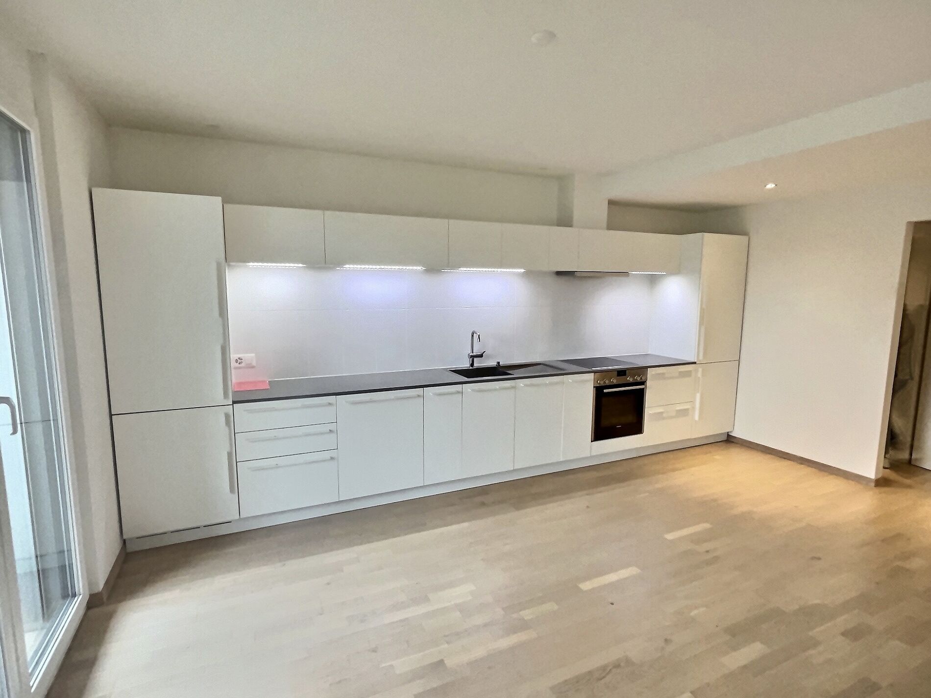Spacious apartment with a large balcony - Vue 4