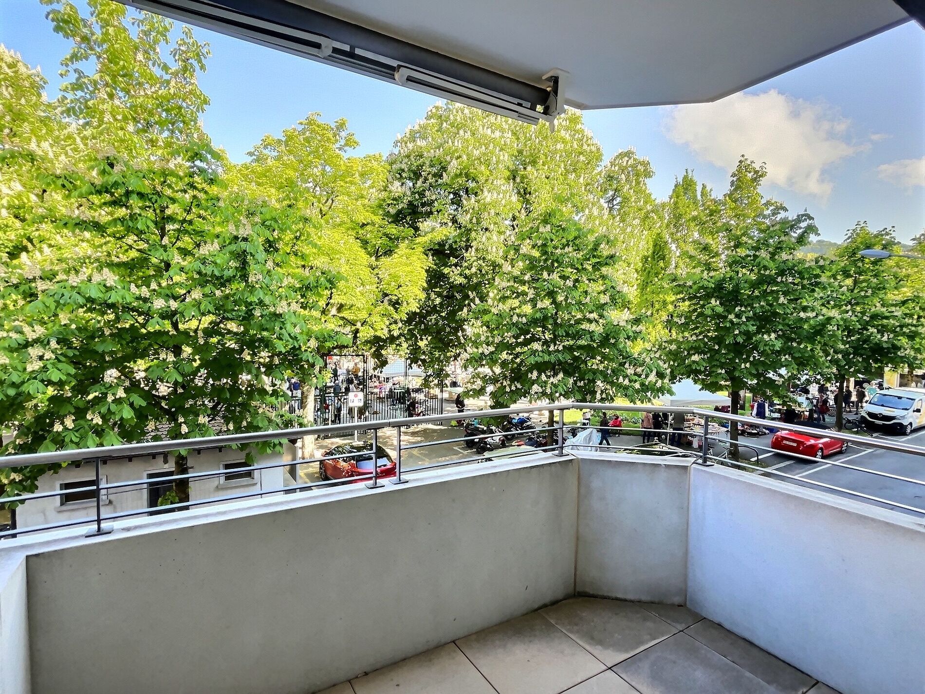 Appartement contemporain proche de la gare - Vue 7