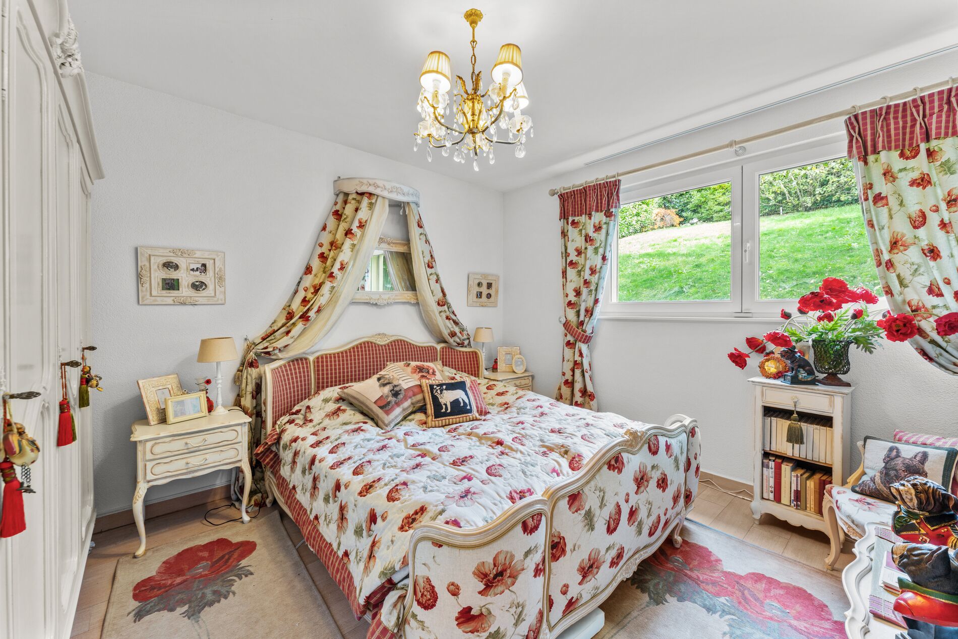 Spacious villa with character and a beautiful lake view - Vue 8