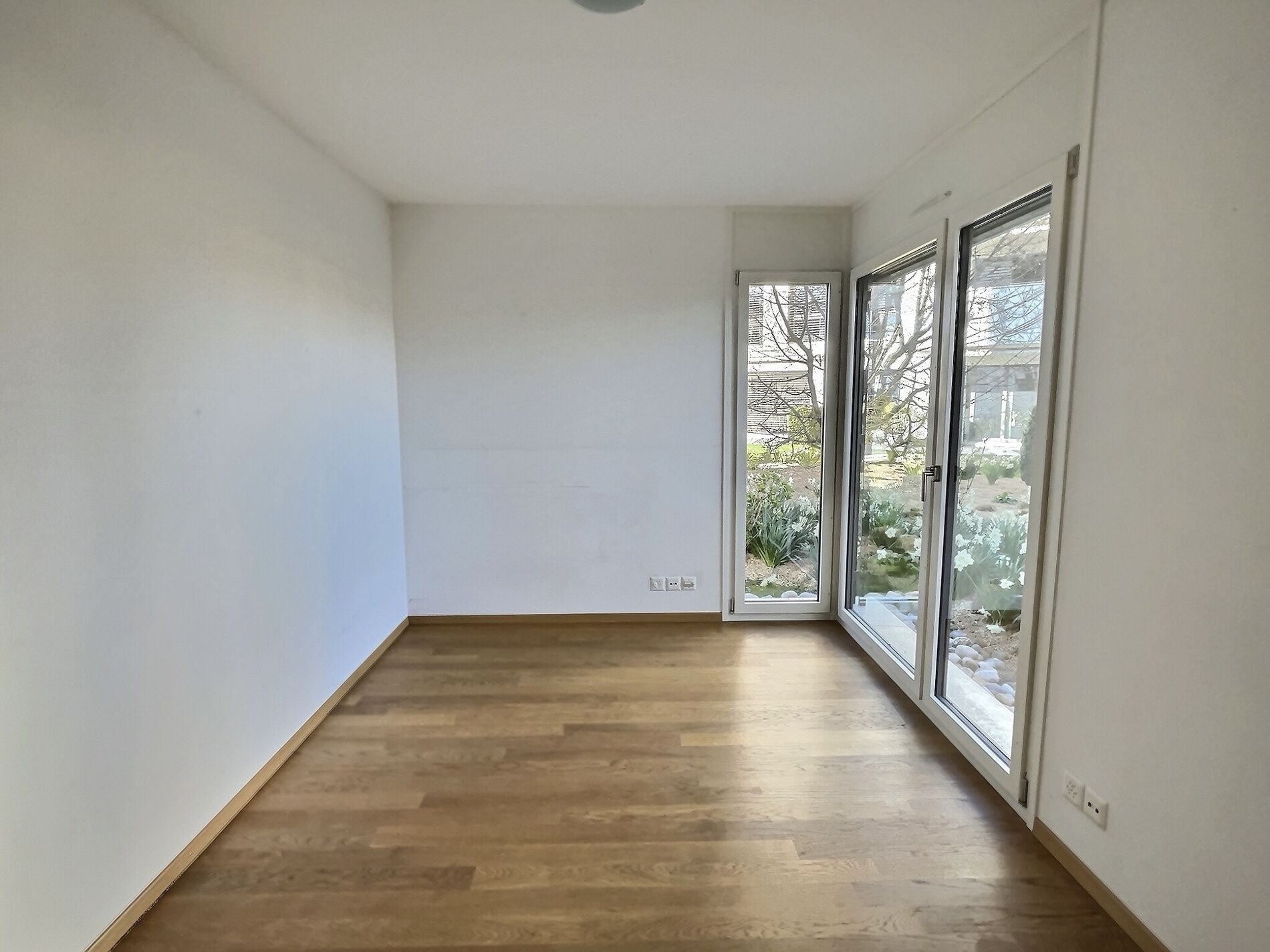 Bright and spacious apartment with garden - Vue 7
