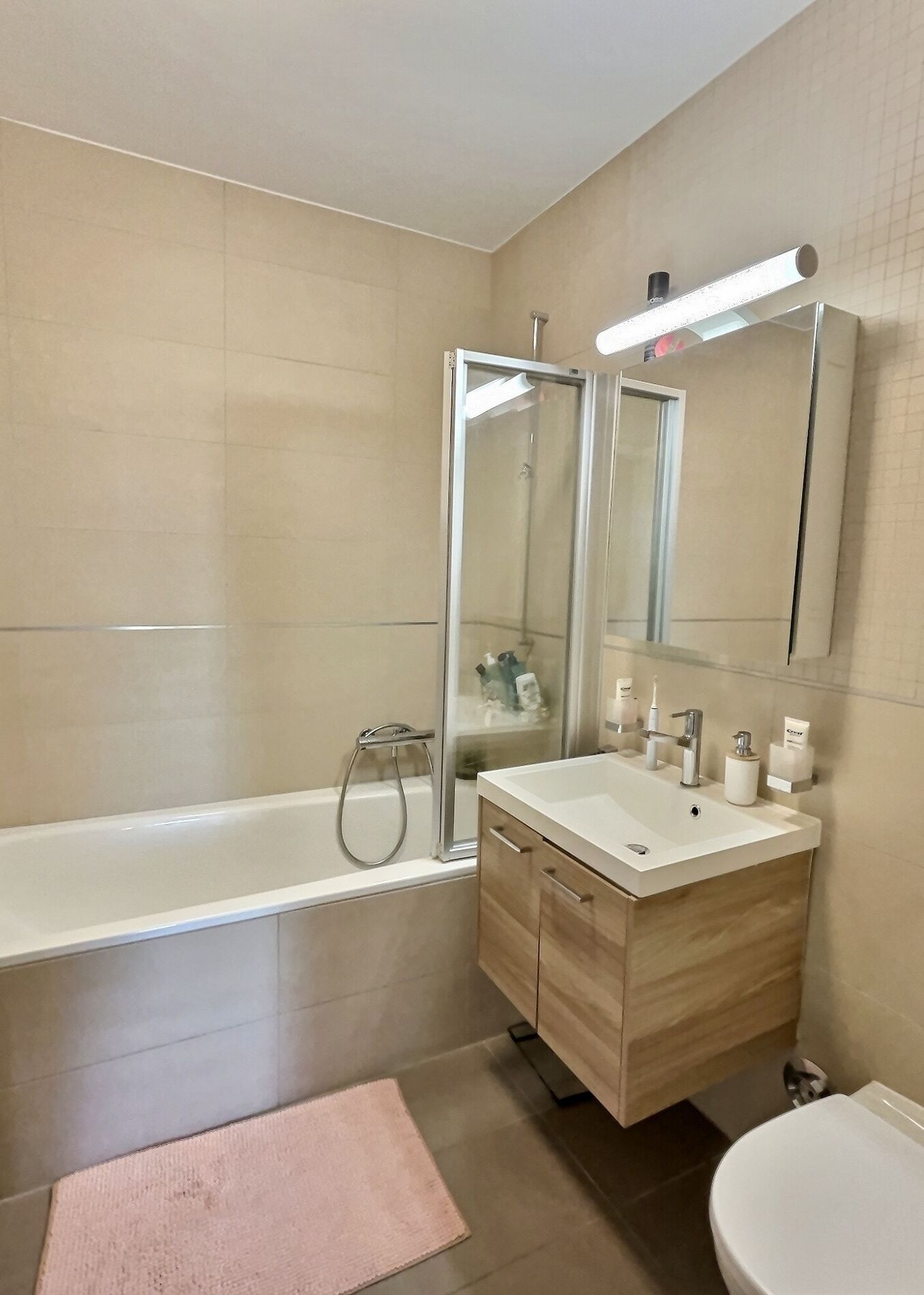 Bright and spacious apartment with garden - Vue 6