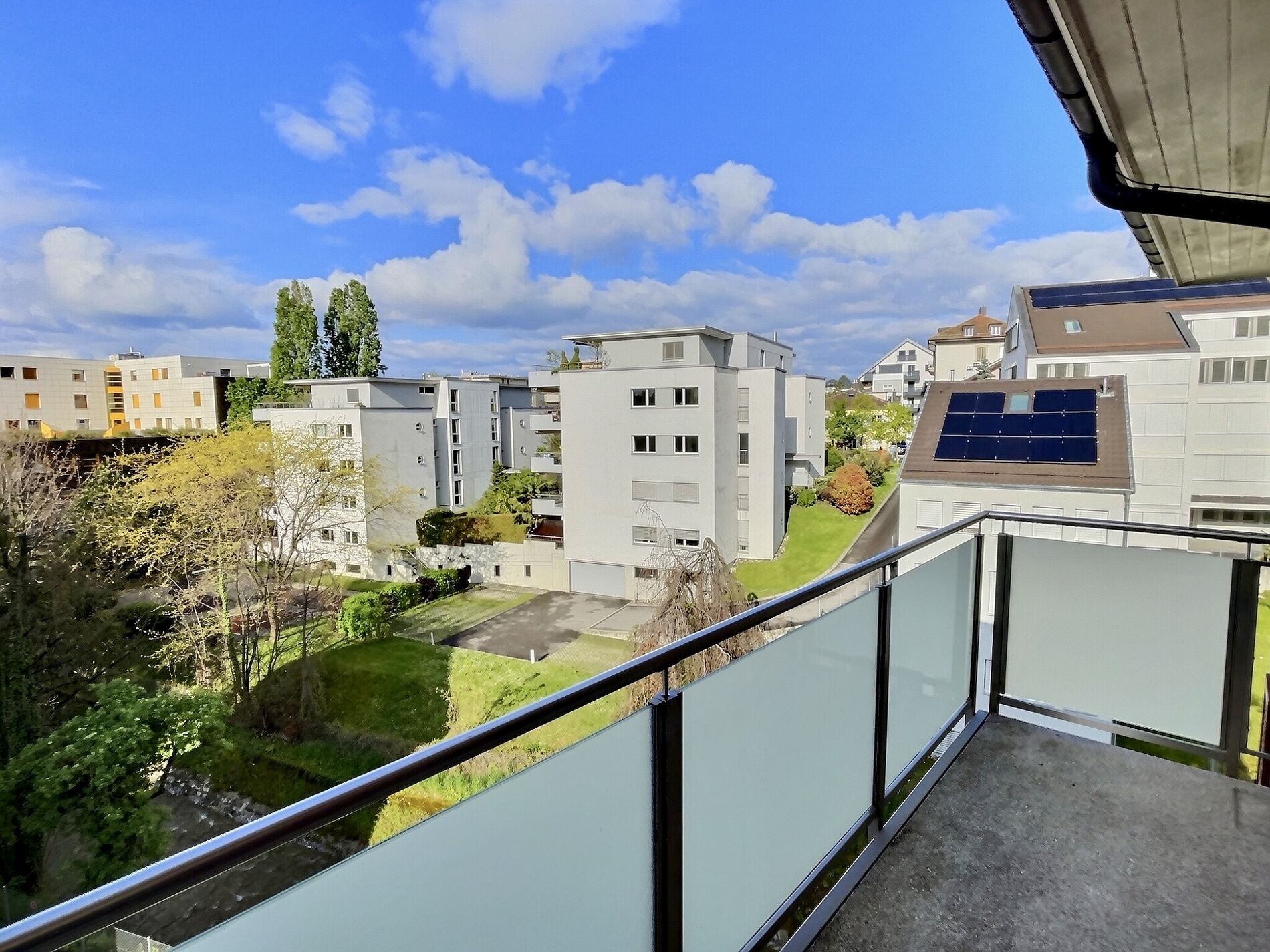 Charmant et lumineux appartement au calme - Vue 2