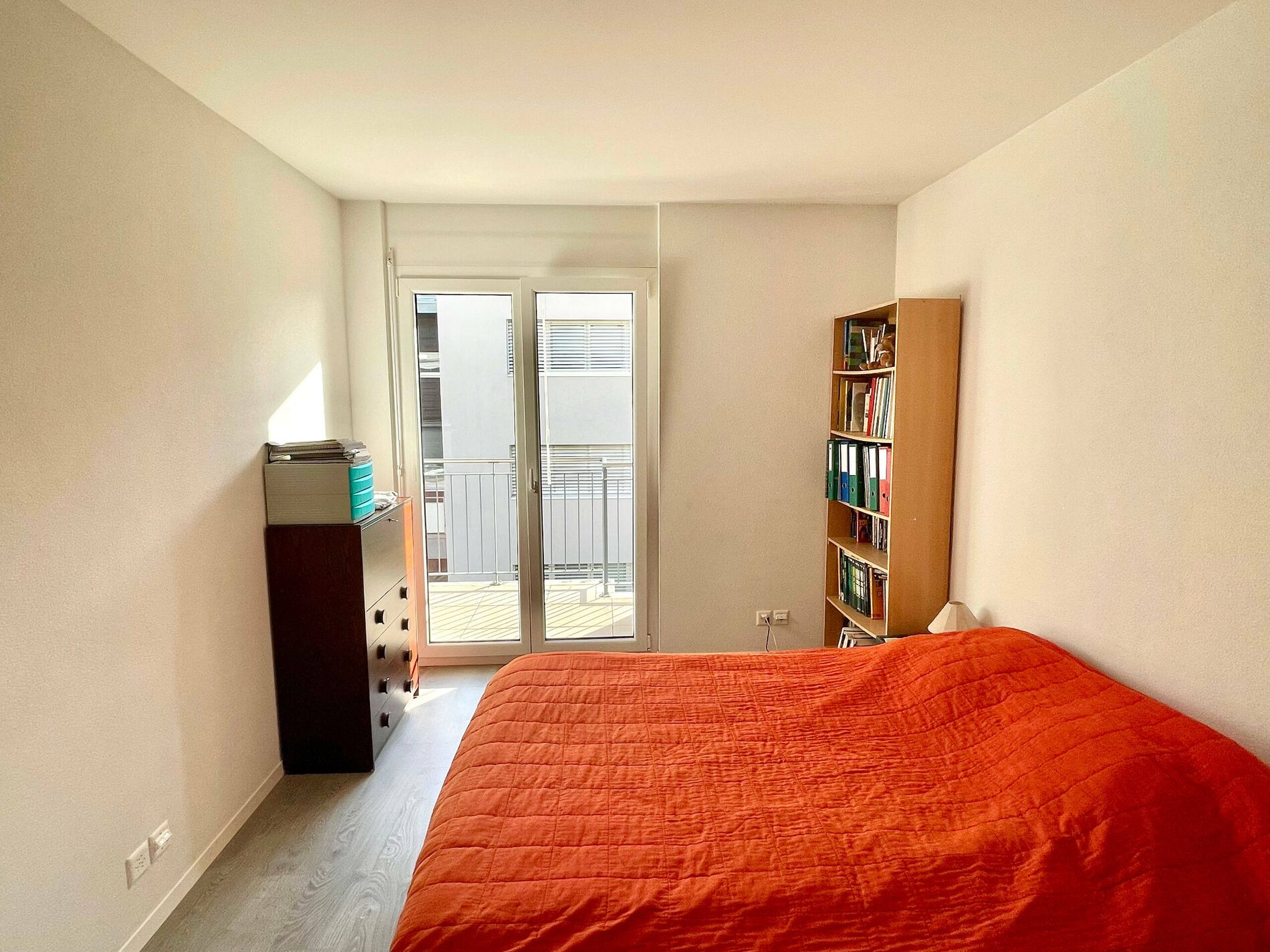 Contemporary apartment near the train station - Vue 4