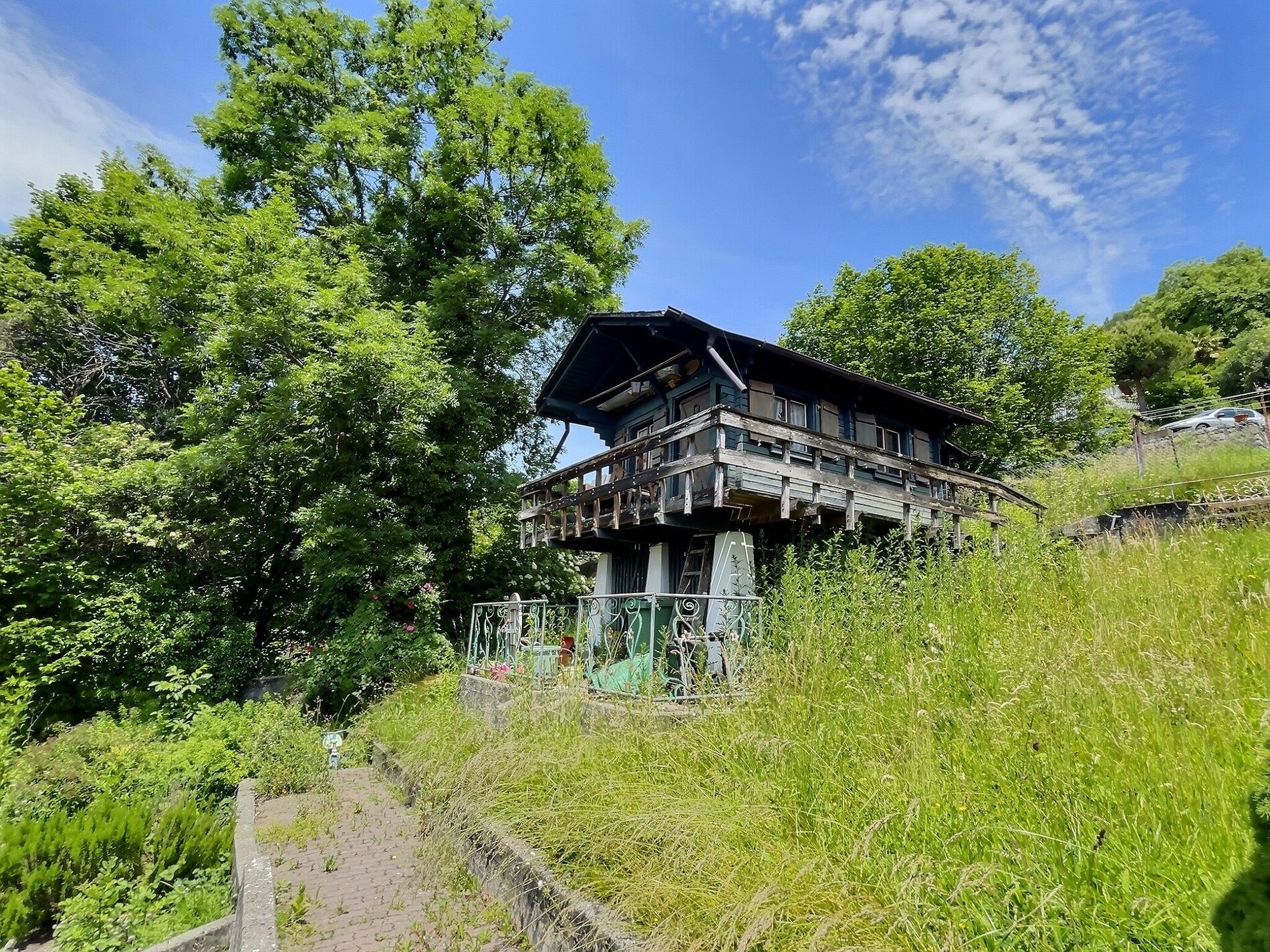 House with great potential - Vue 4
