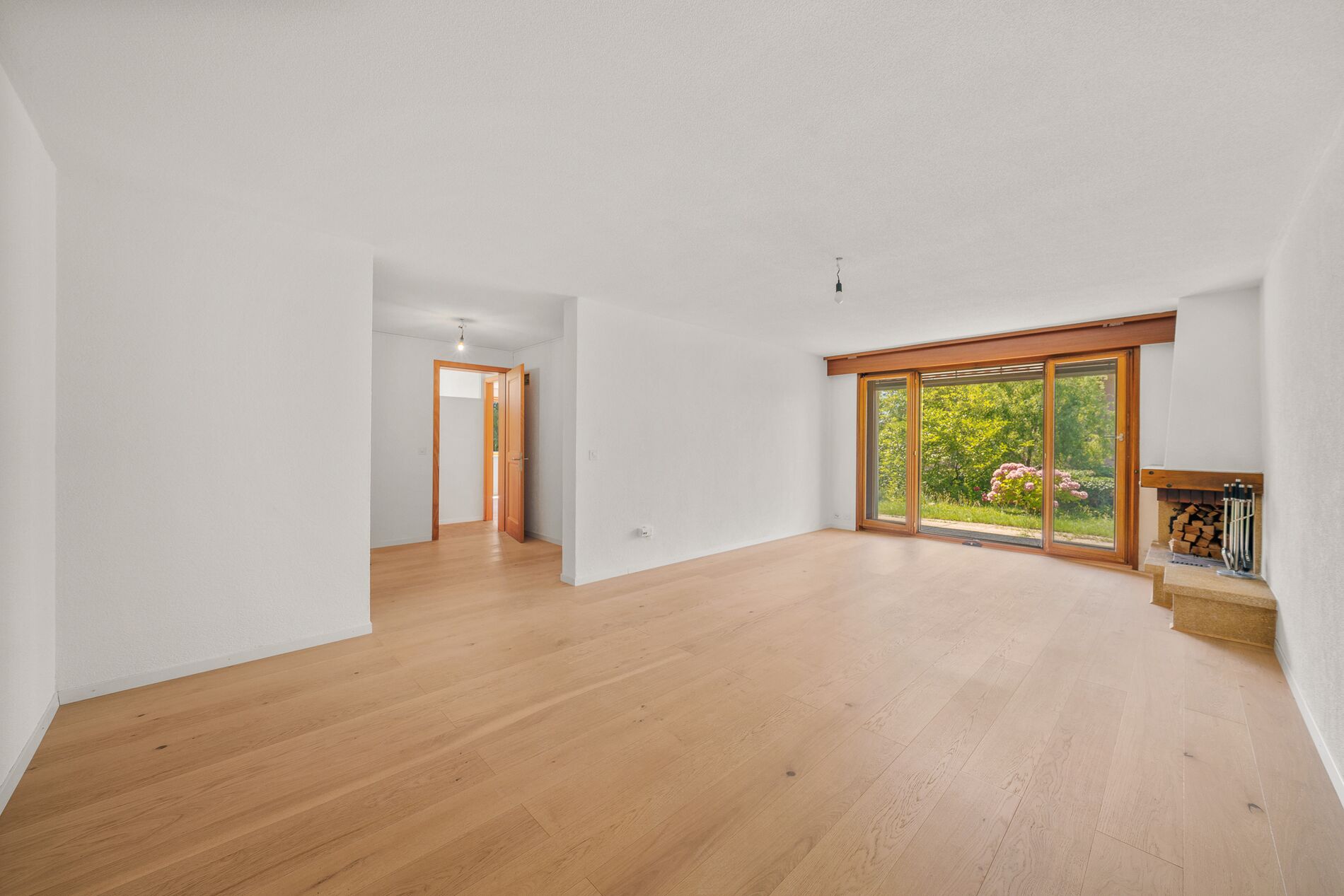 Beautiful and welcoming renovated apartment with garden - Vue 3