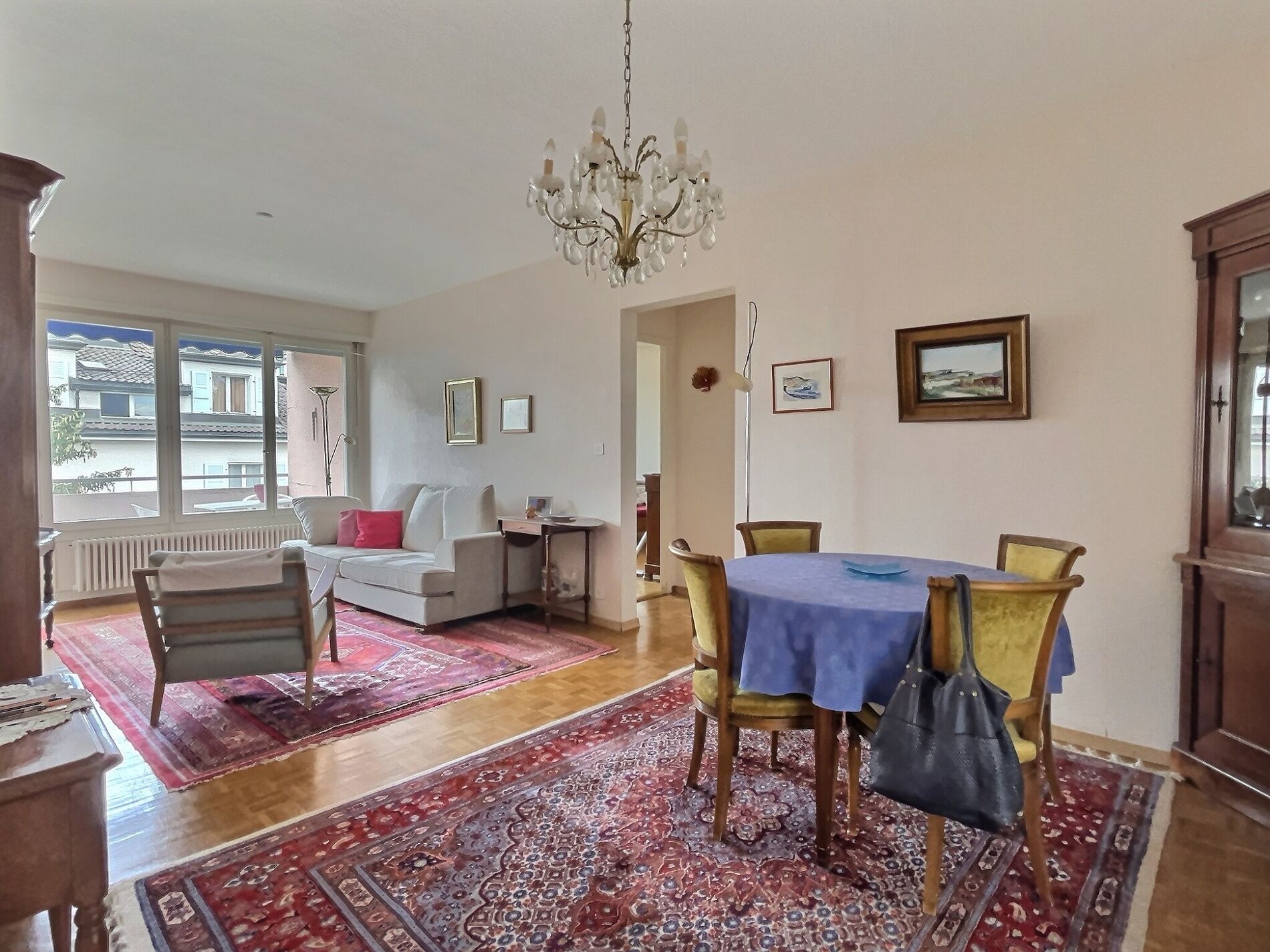 Apartment with balcony in the center of Lausanne - Vue 3