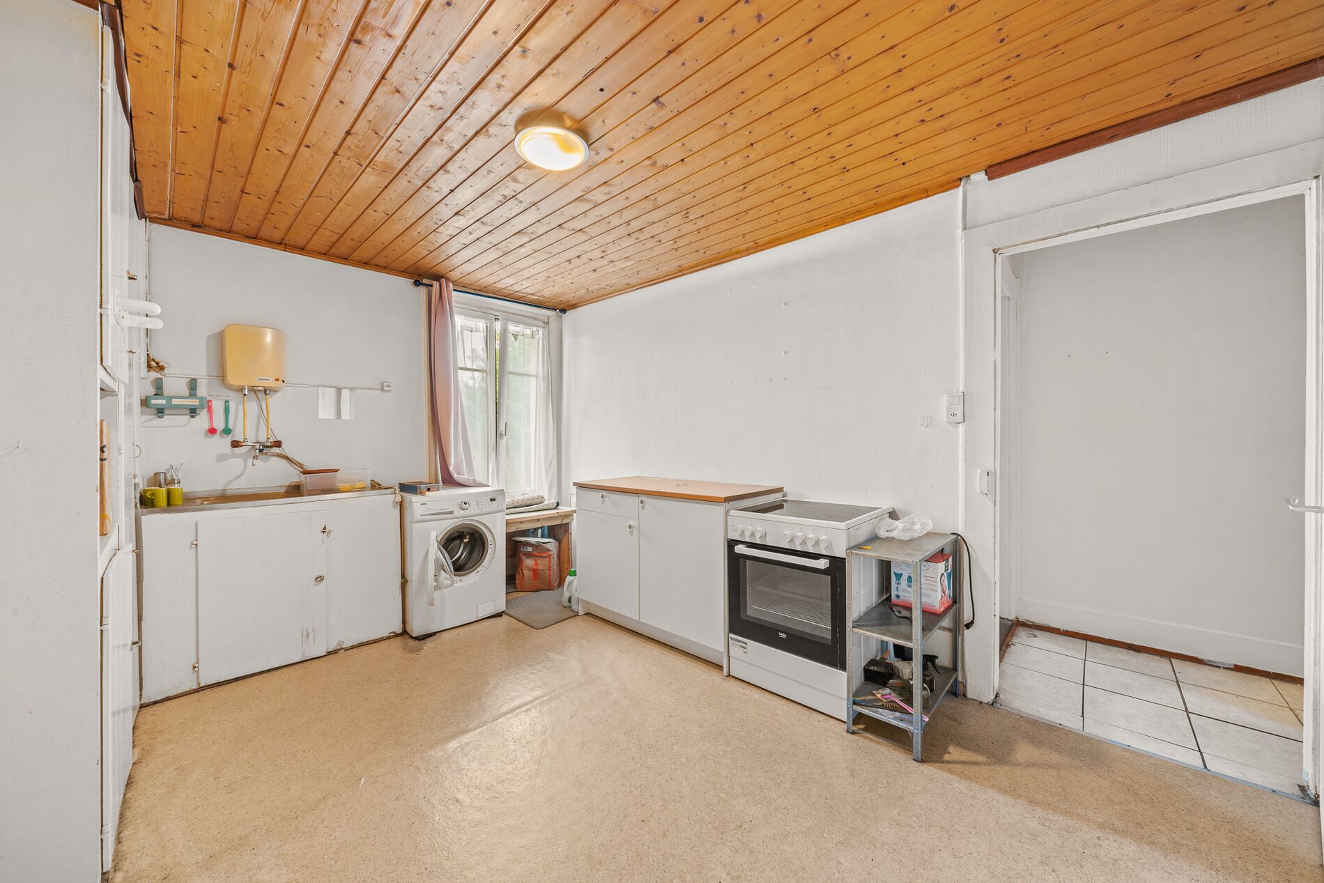 Multi-purpose house with strong potential - Vue 12