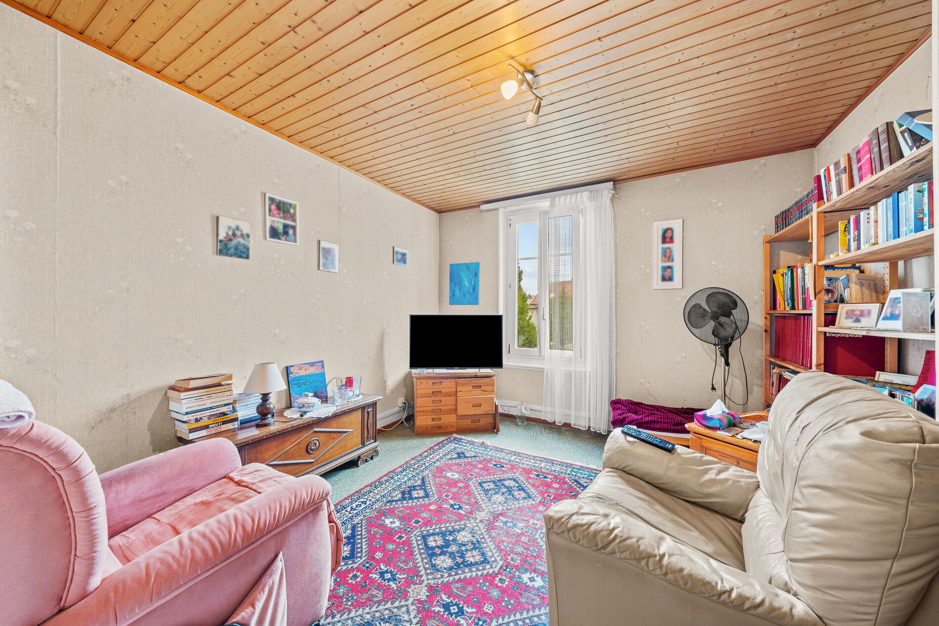 Multi-purpose house with strong potential - Vue 5