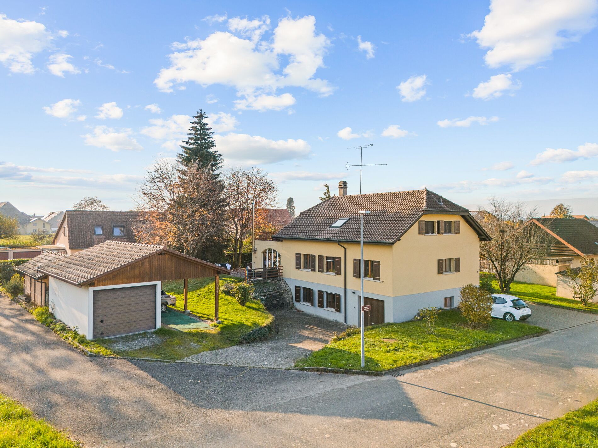 Maison individuelle avec appartement indépendant - Vue 1