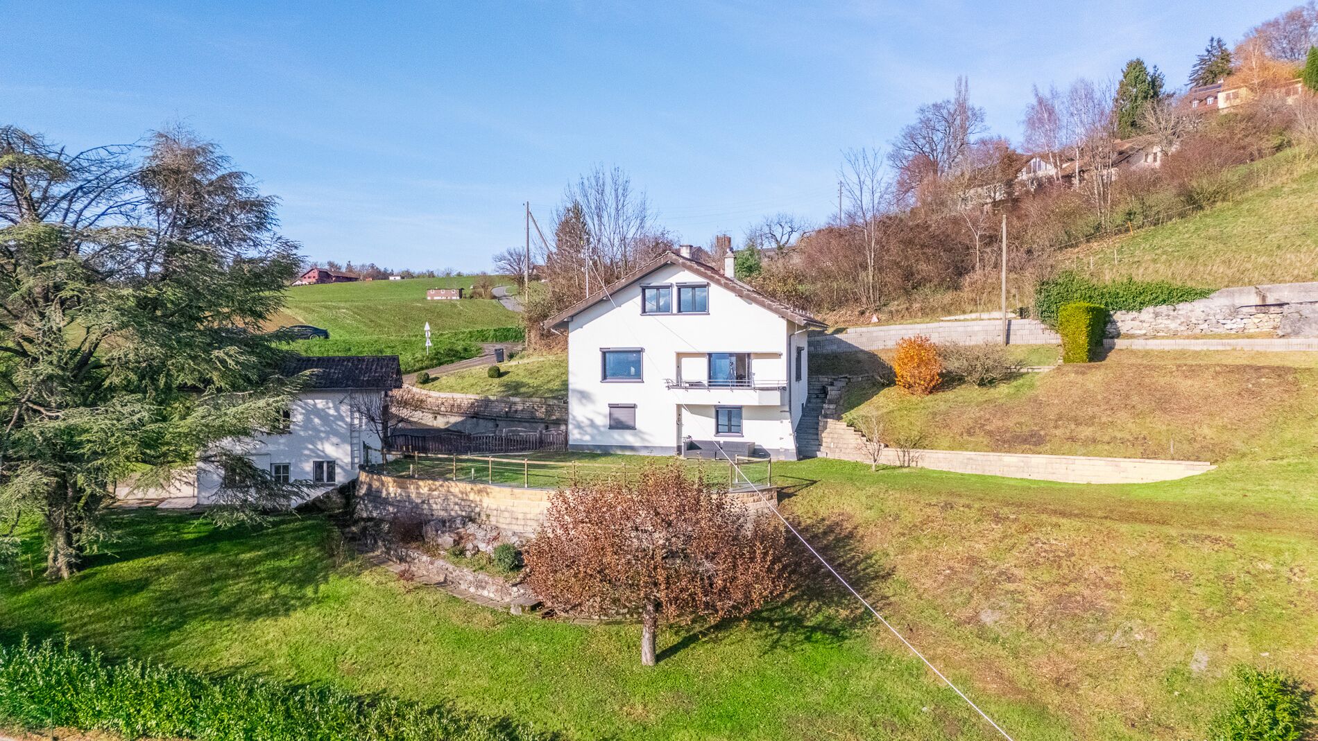 Villa avec vue sur le lac et les montagnes - Vue 2