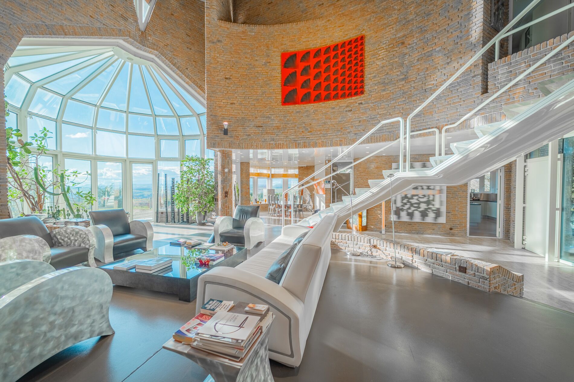 Unusual architect-designed property with large volumes - Vue 5