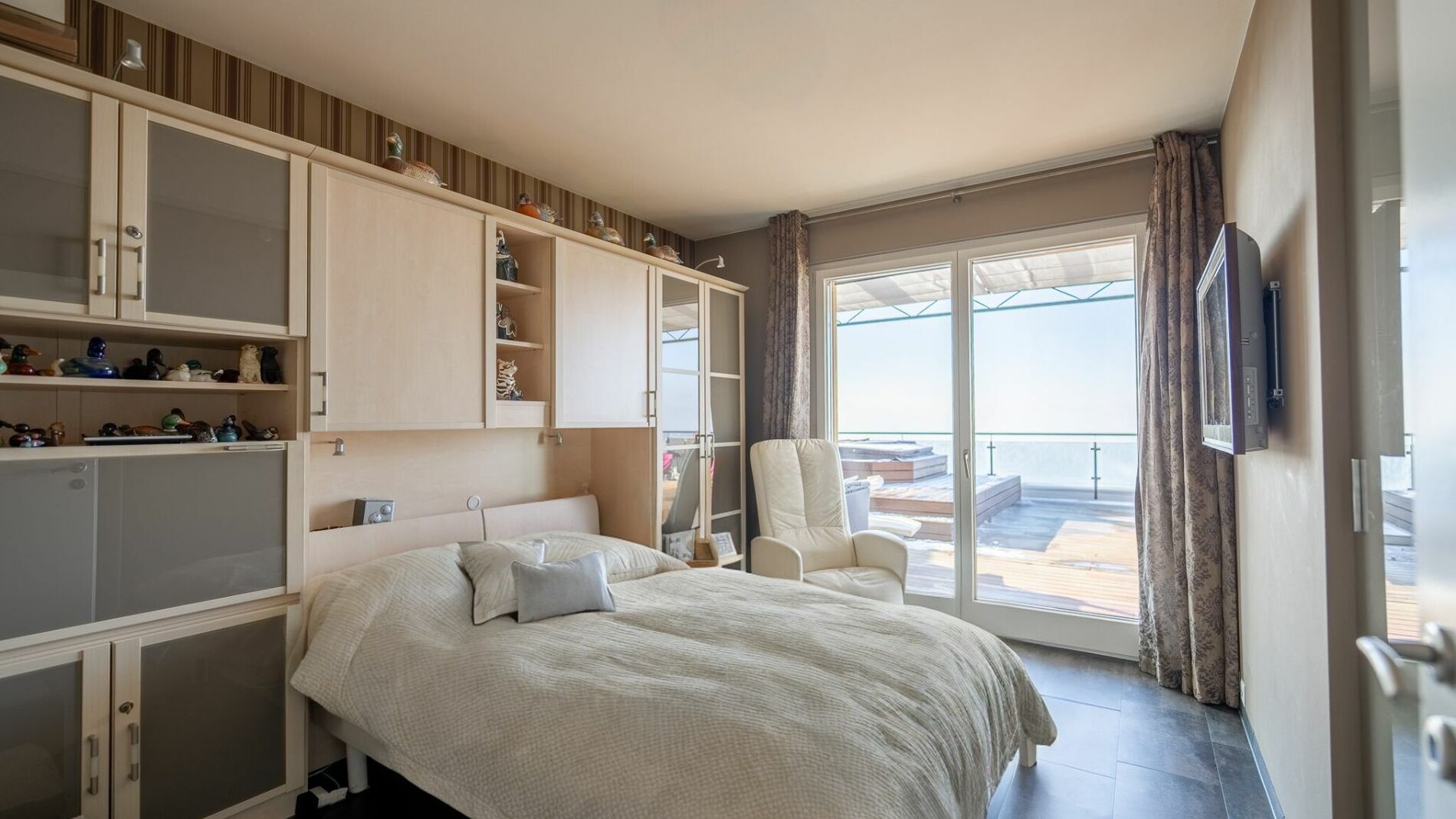 Bright and spacious luxury apartment with lake view - Vue 7
