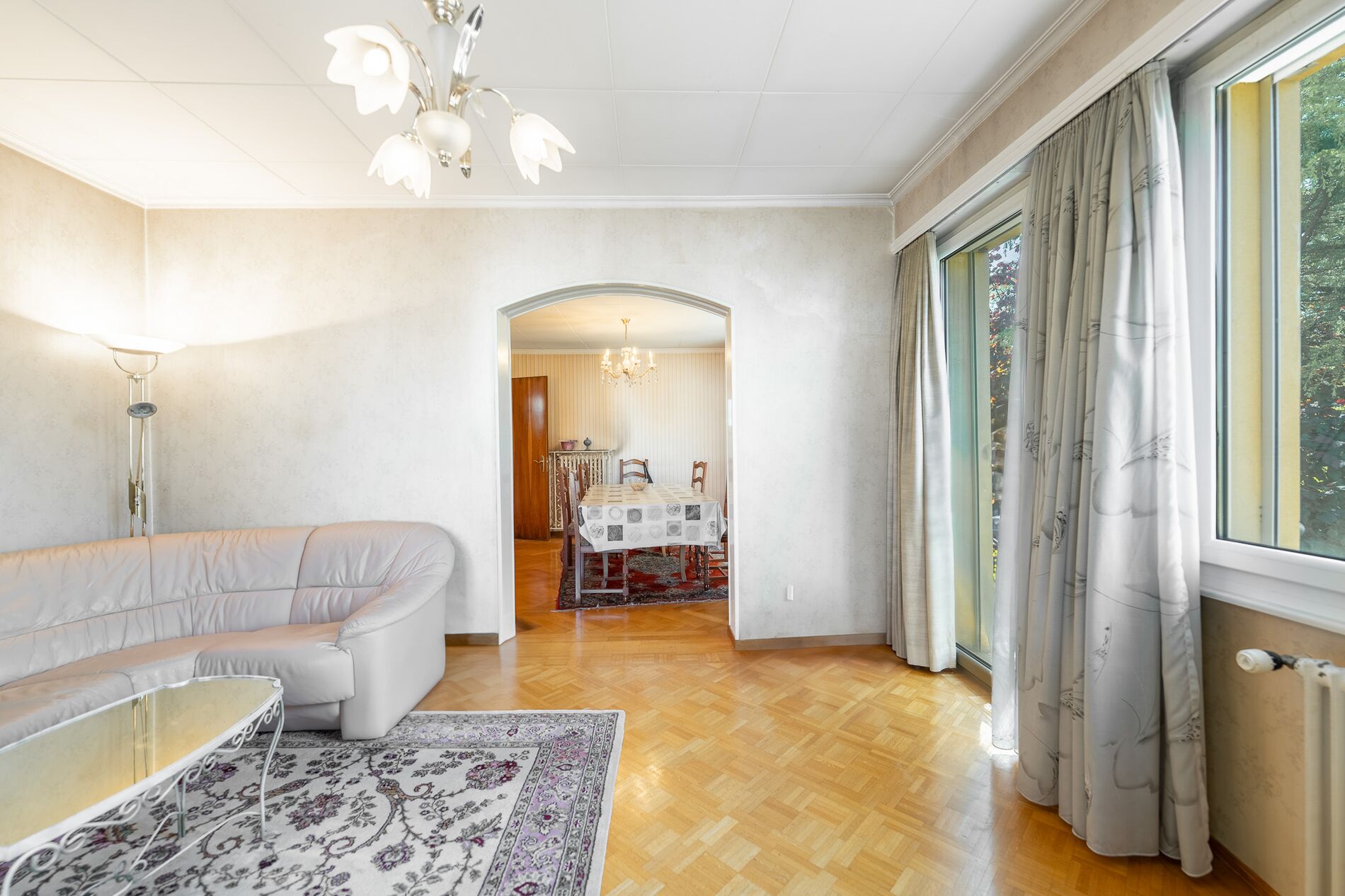 Detached house to renovate in the heart of Chailly - Vue 3