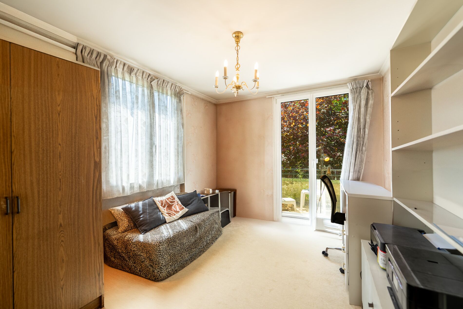 Detached house to renovate in the heart of Chailly - Vue 6