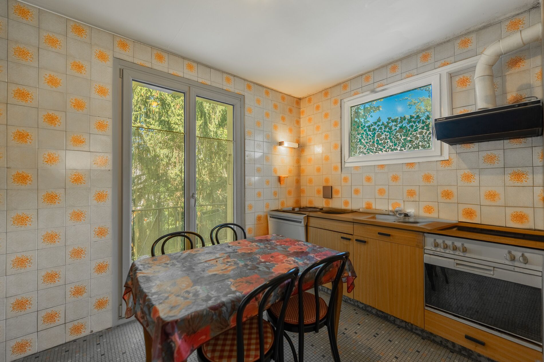 Detached house to renovate in the heart of Chailly - Vue 5