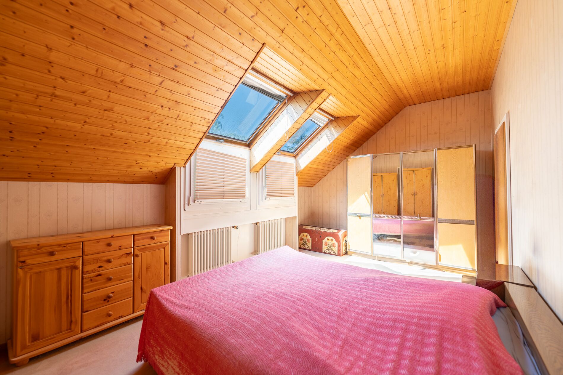 Detached house to renovate in the heart of Chailly - Vue 7