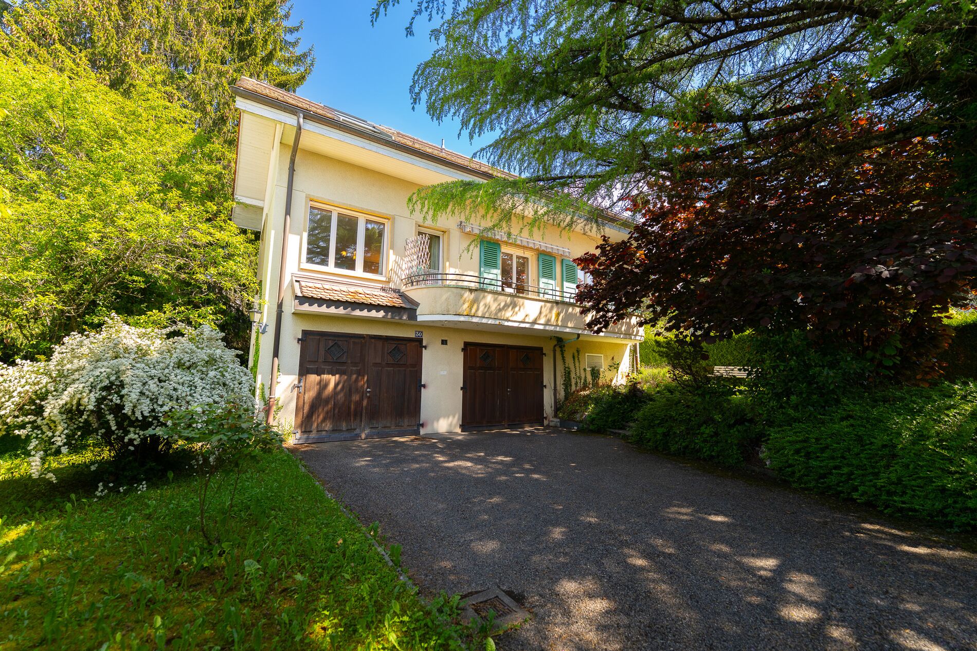 Detached house to renovate in the heart of Chailly - Vue 9