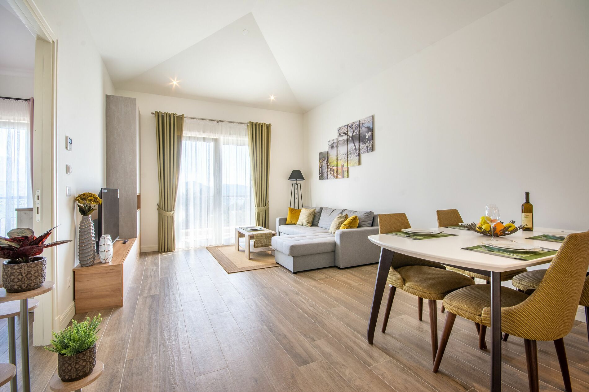 New apartment and villa project in Montenegro - Vue 19