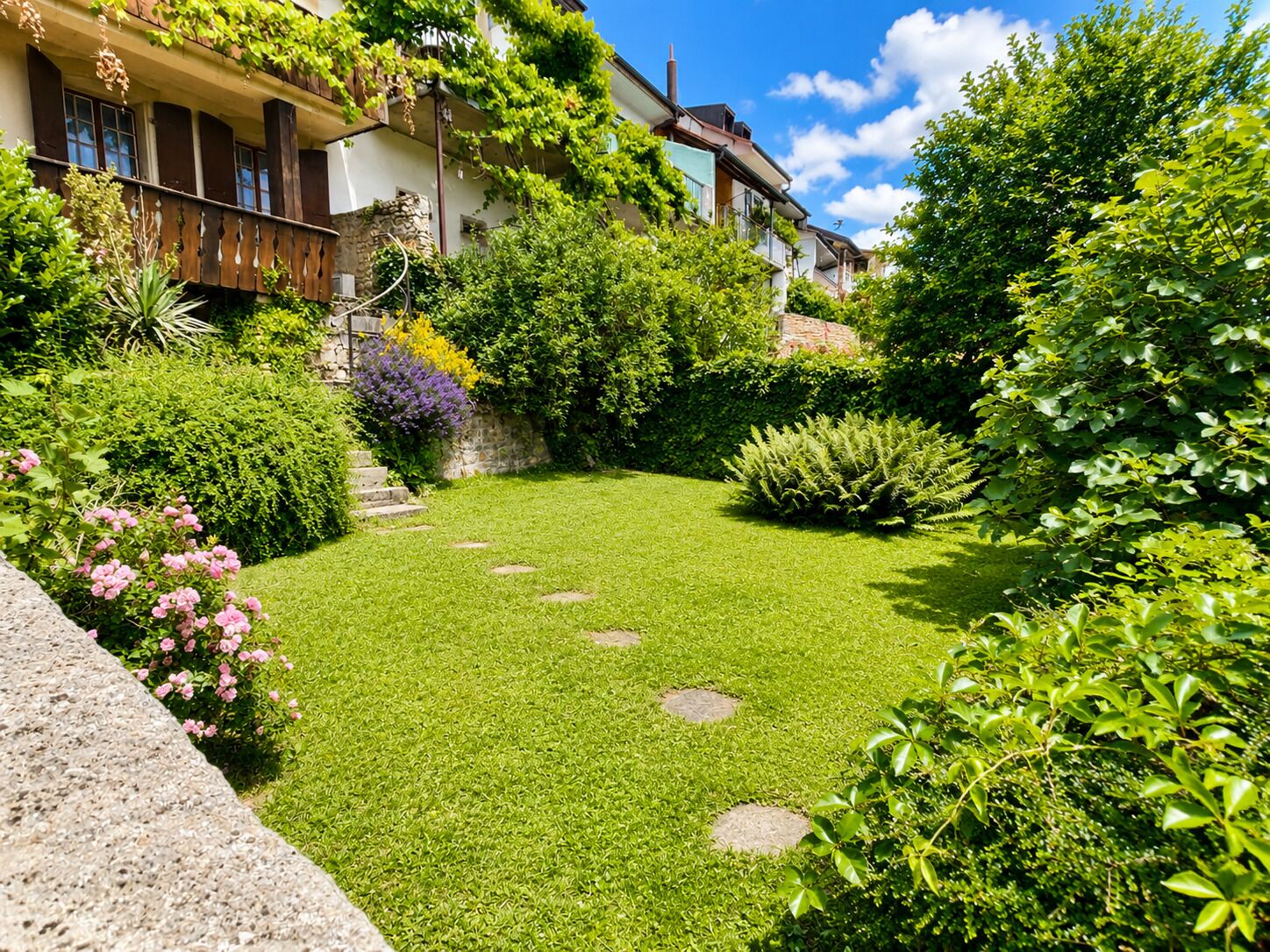 Charming opportunity to renovate - Vue 2