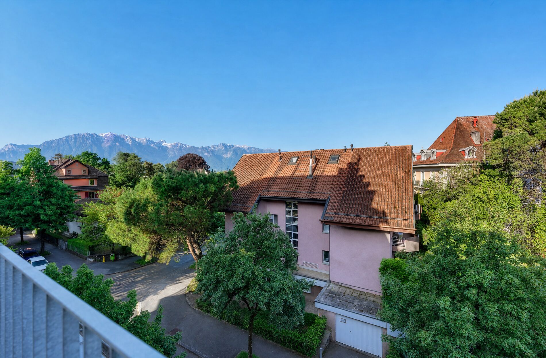 Loft-style duplex with a large terrace and close to the lake - Vue 3