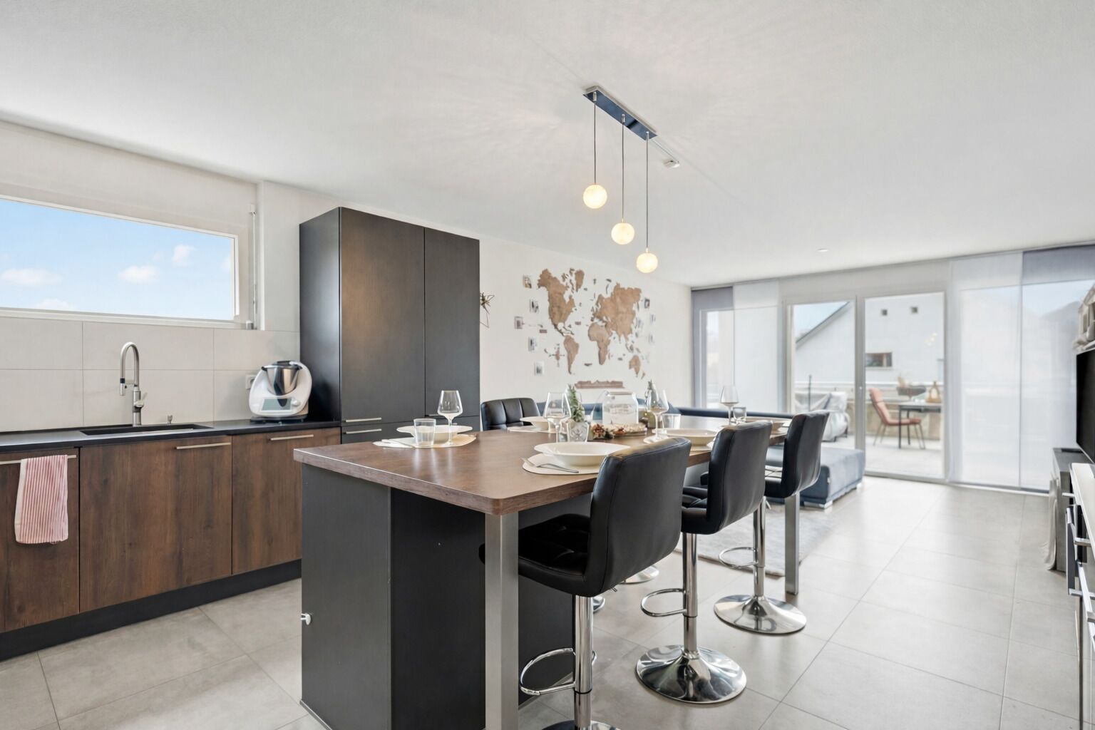 Modern, friendly and family-oriented apartment with balcony and garden - Vue 6