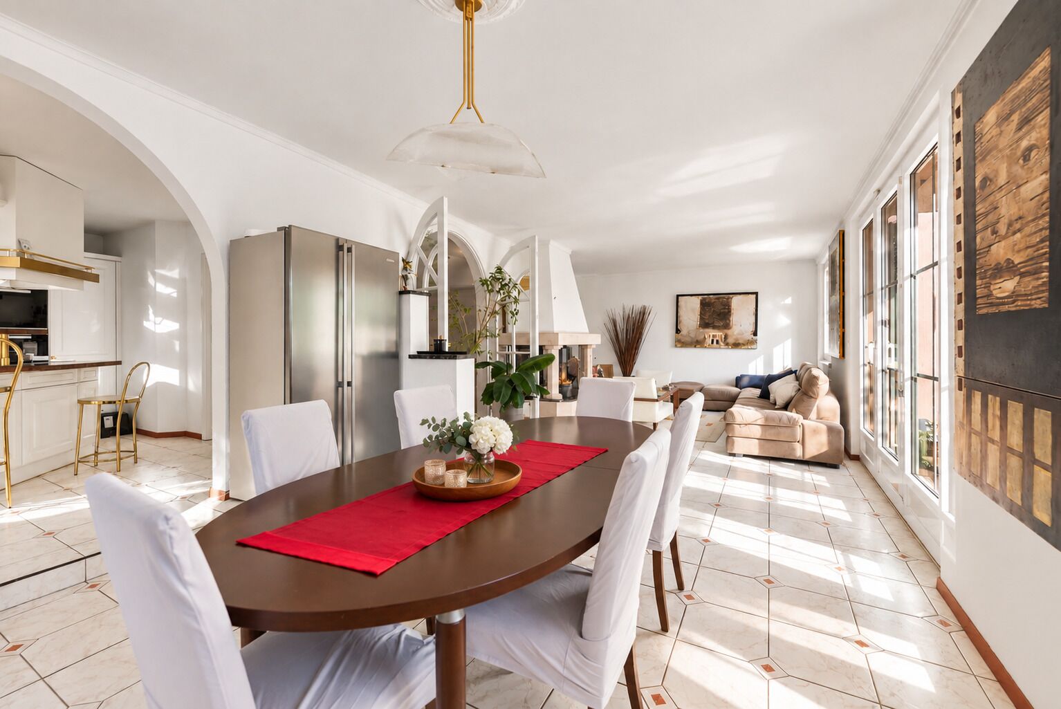 A villa with exceptional proportions, just steps from the beach - Vue 5