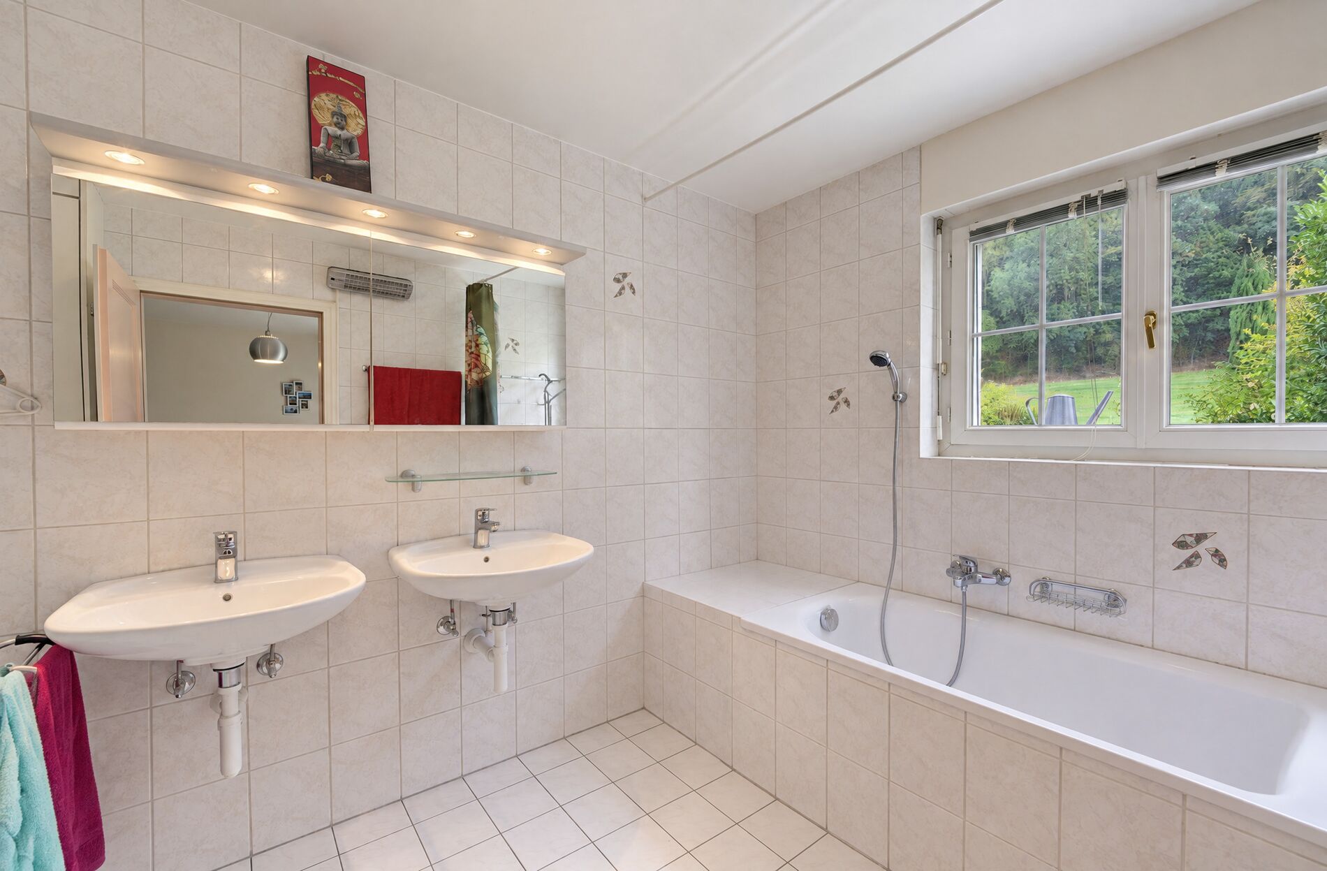 Une maison pour ceux qui voient plus grand que les murs - Vue 11