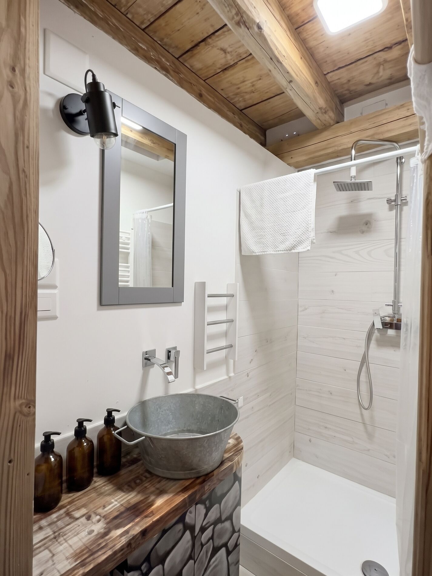 Appartement de charme avec jardin - Vue 7