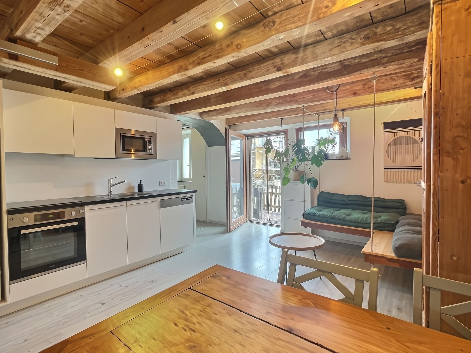 Appartement de charme avec jardin - Vue 2