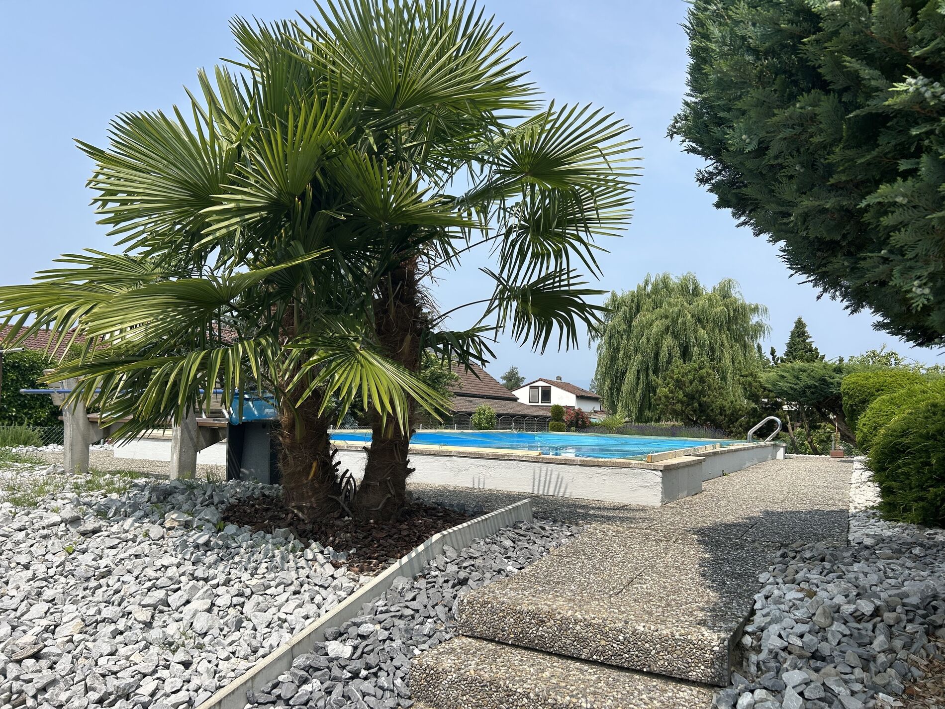 Charmante petite maison à deux pas du lac - Vue 11