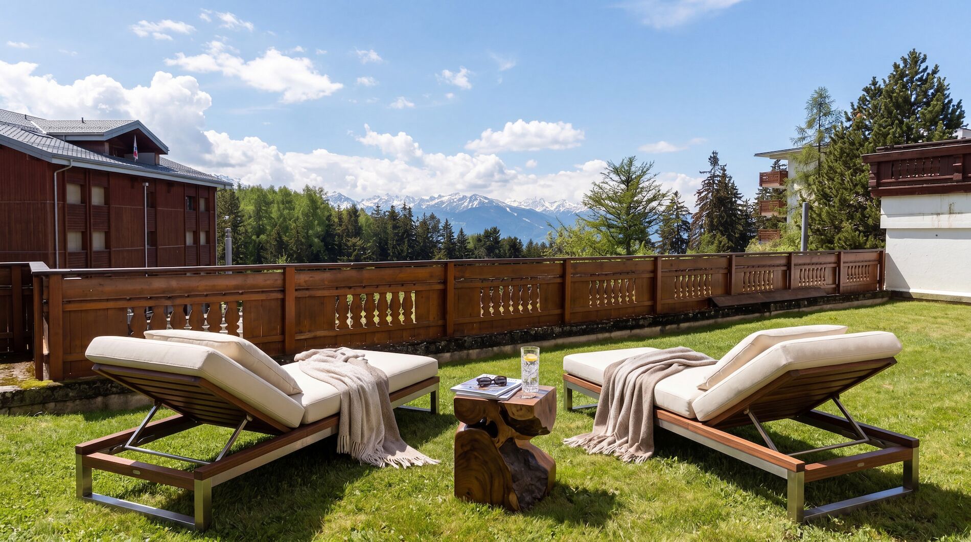 Très bel appartement avec beaucoup de cachet, jardin et piscine - Vue 1